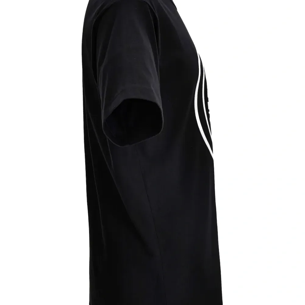 Футболка с логотипом