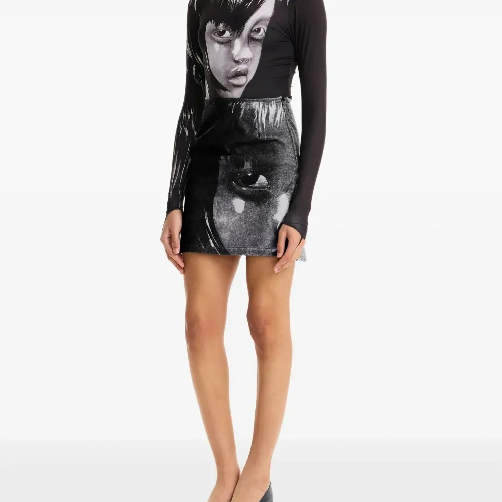 топ с принтом топ с принтом