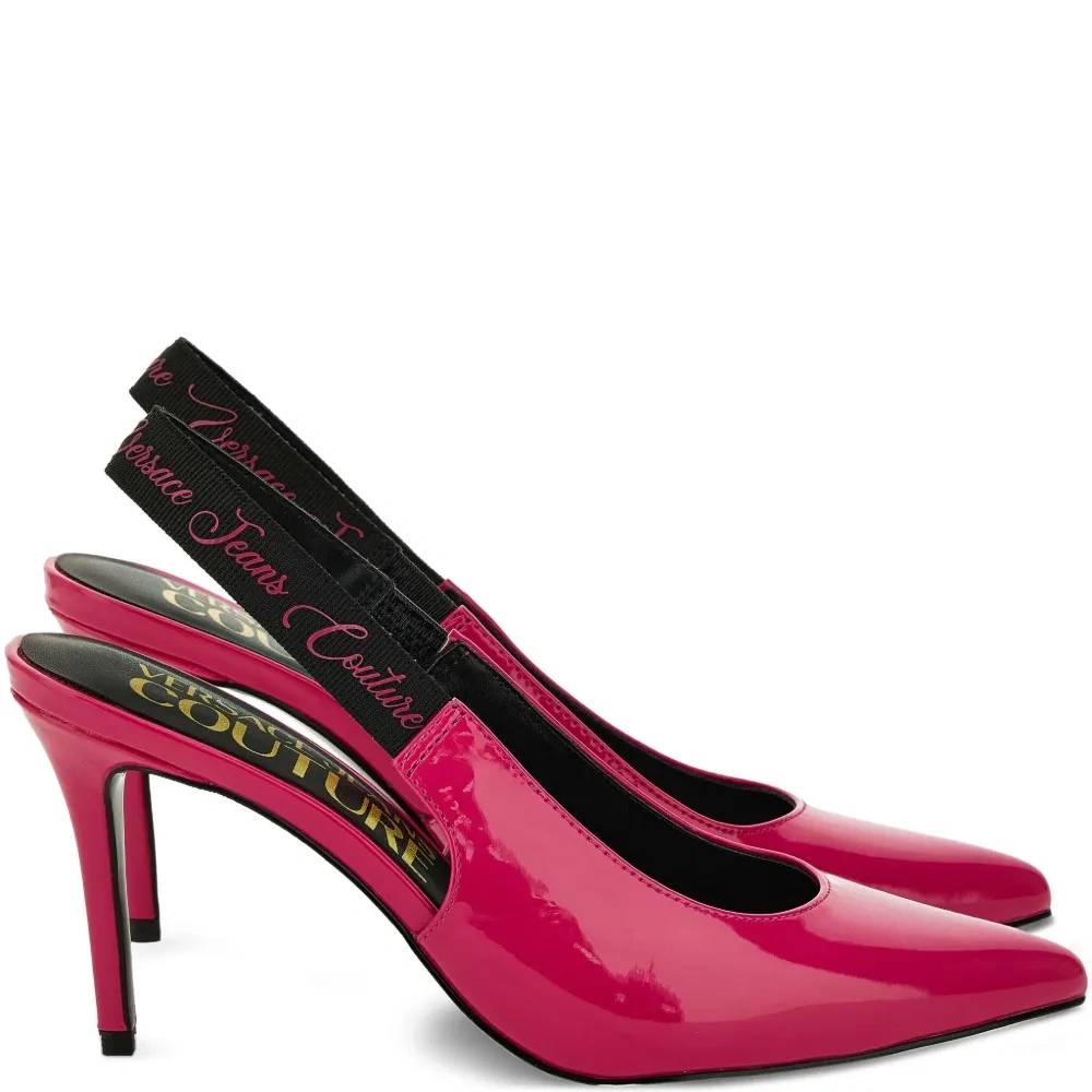 Туфли с заостренным носком и ремешком на пятке