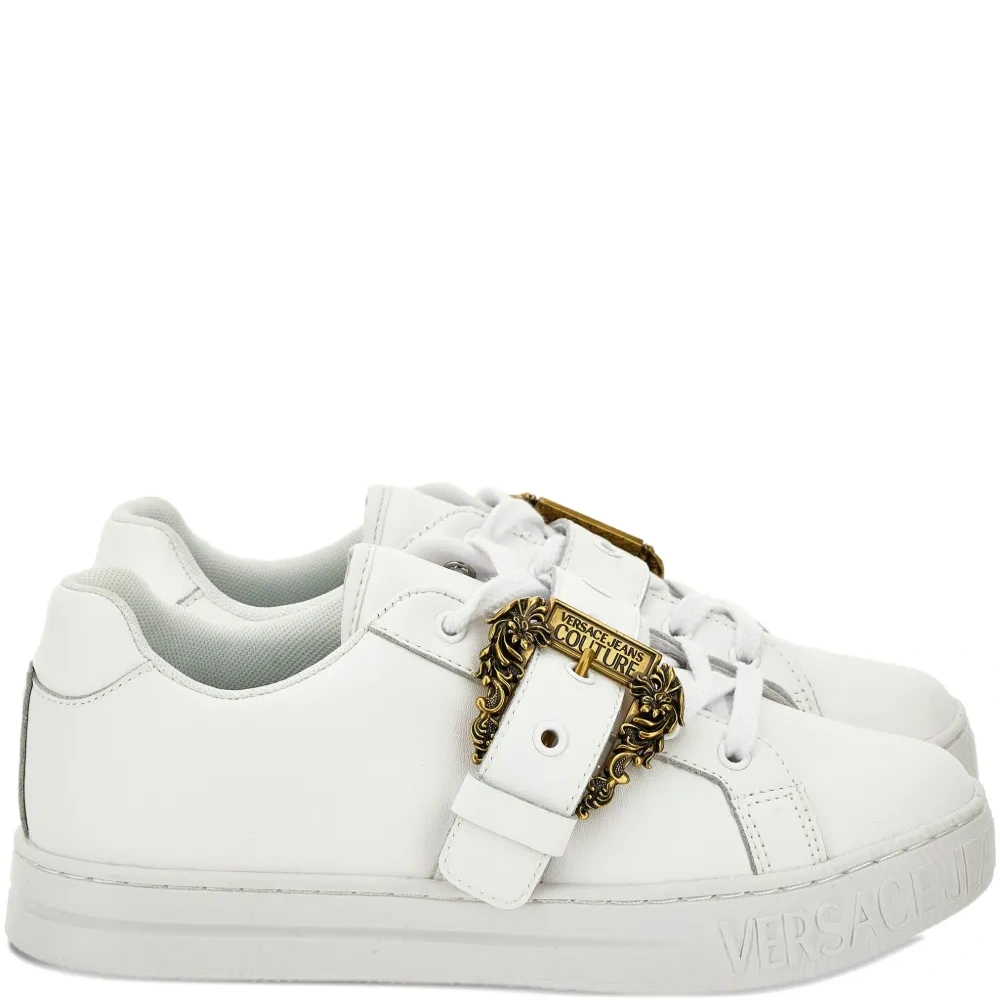 Кроссовки с пряжками