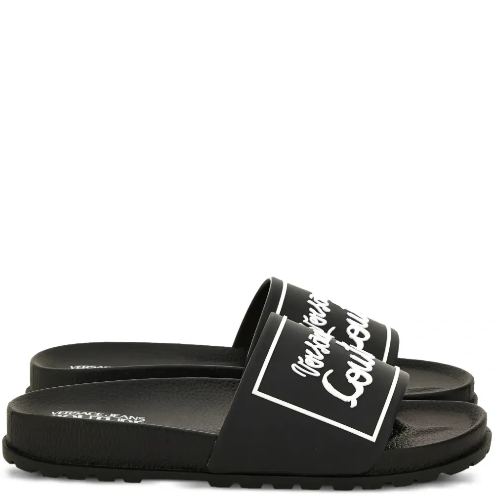 Шлепанцы с логотипом