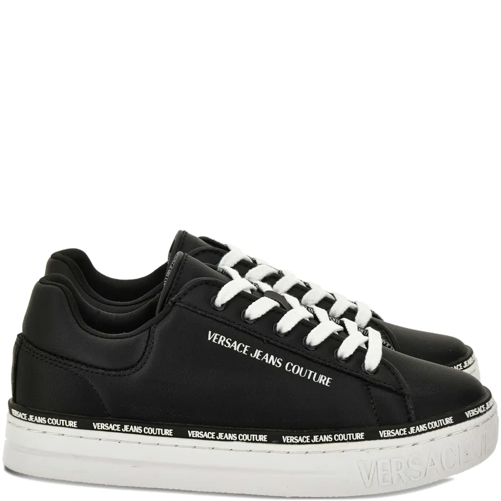 Кеды с логотипом