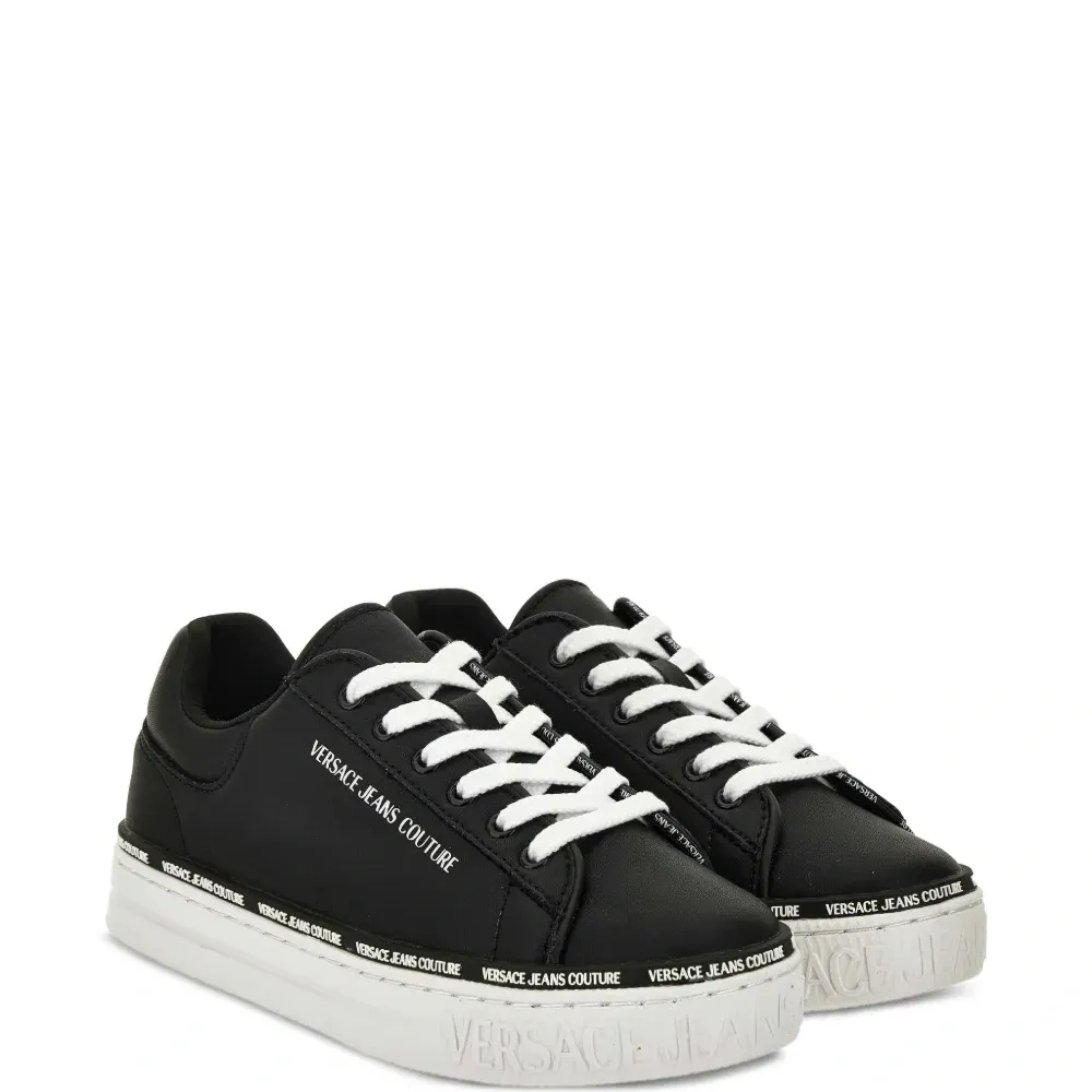 Кеды с логотипом