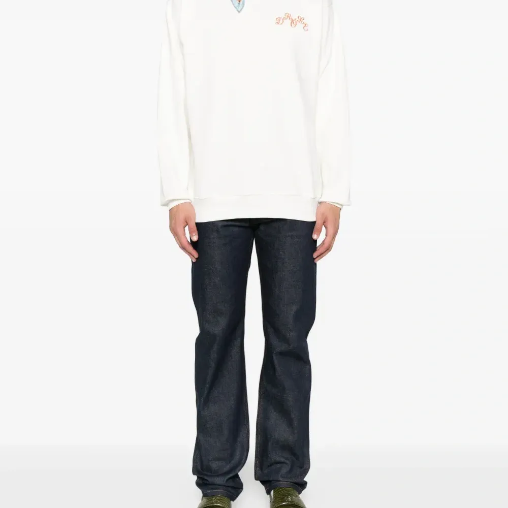 толстовка с вышивкой