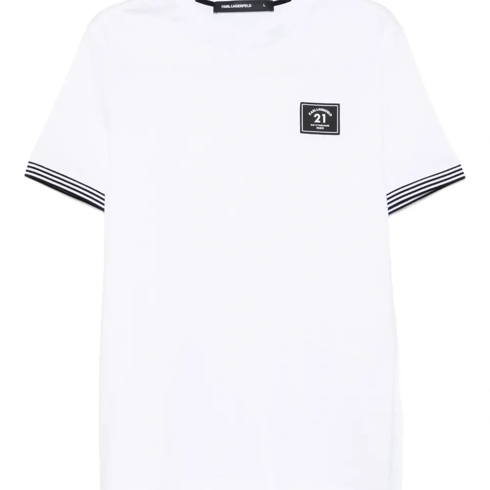 Футболка с логотипом Футболка с логотипом