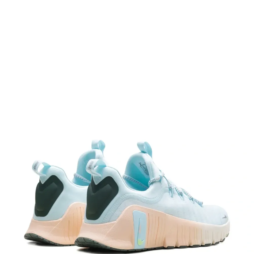 кроссовки Free Metcon 6 Premium Glacier Blue/Washed Coral/Vintage Green/Metallic Silver