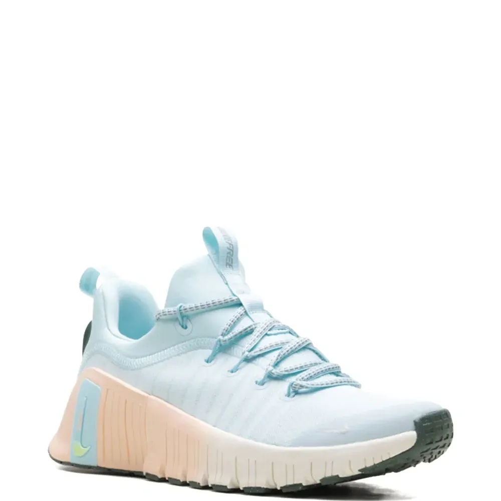 кроссовки Free Metcon 6 Premium Glacier Blue/Washed Coral/Vintage Green/Metallic Silver