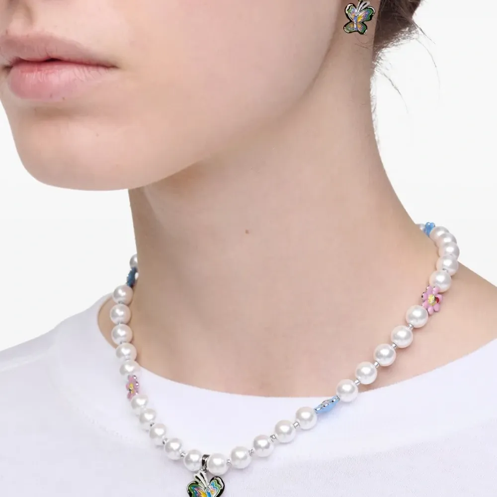 Серьги из коллаборации с Hattie Stewart