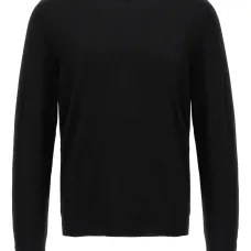 Свитер с круглым вырезом