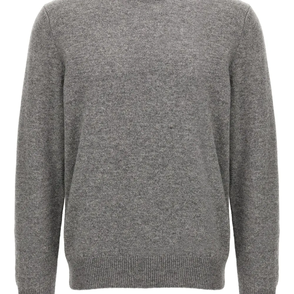 шерстяной свитер