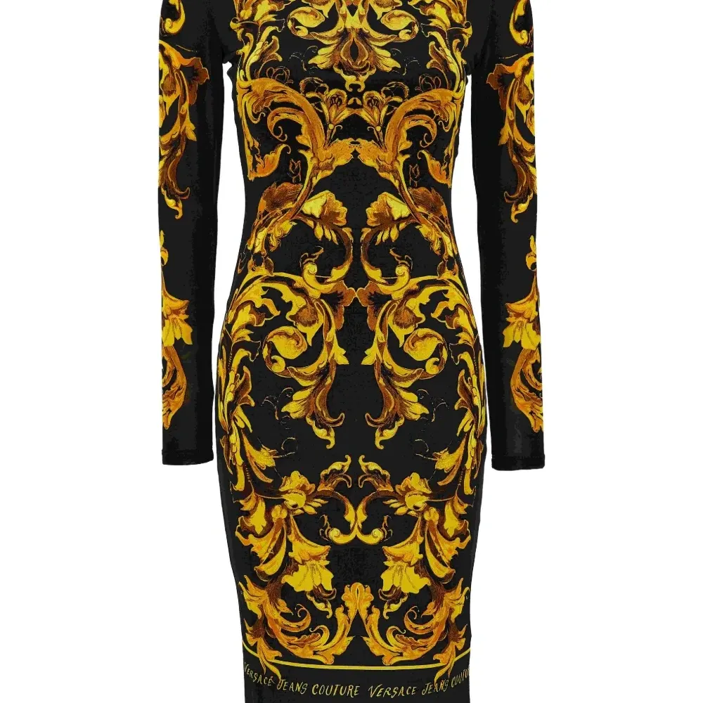 Платье с длинными рукавами и принтом