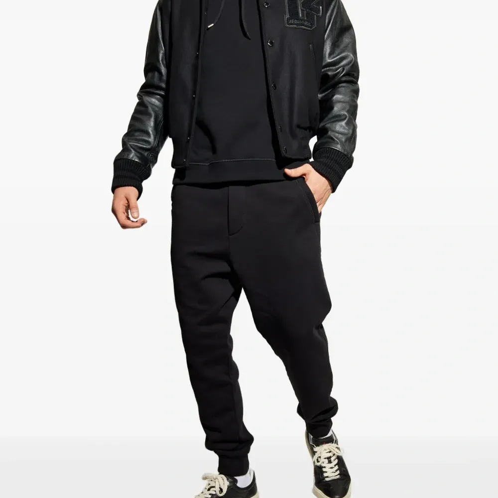 худи с вышитым логотипом