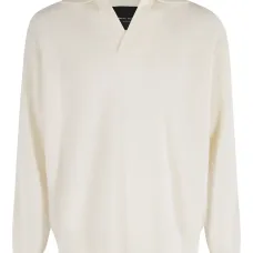 Футболка с V-образным вырезом