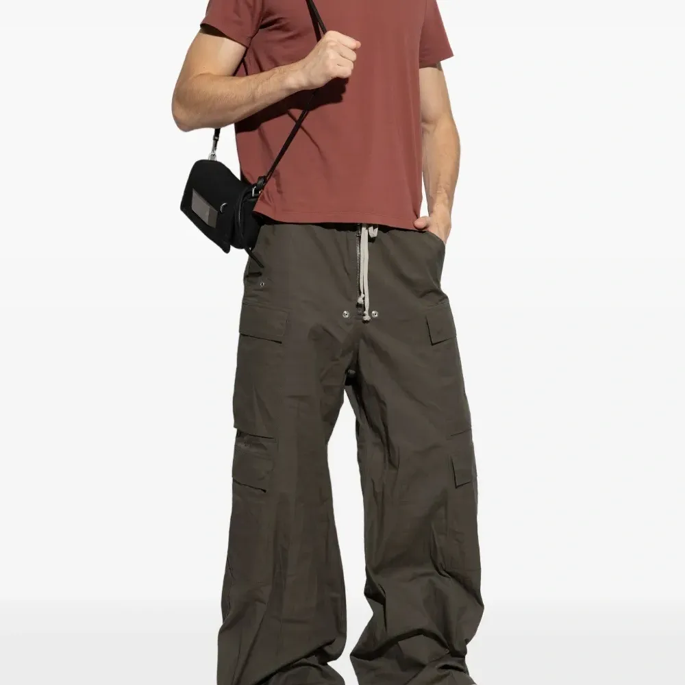 Футболка с круглым вырезом