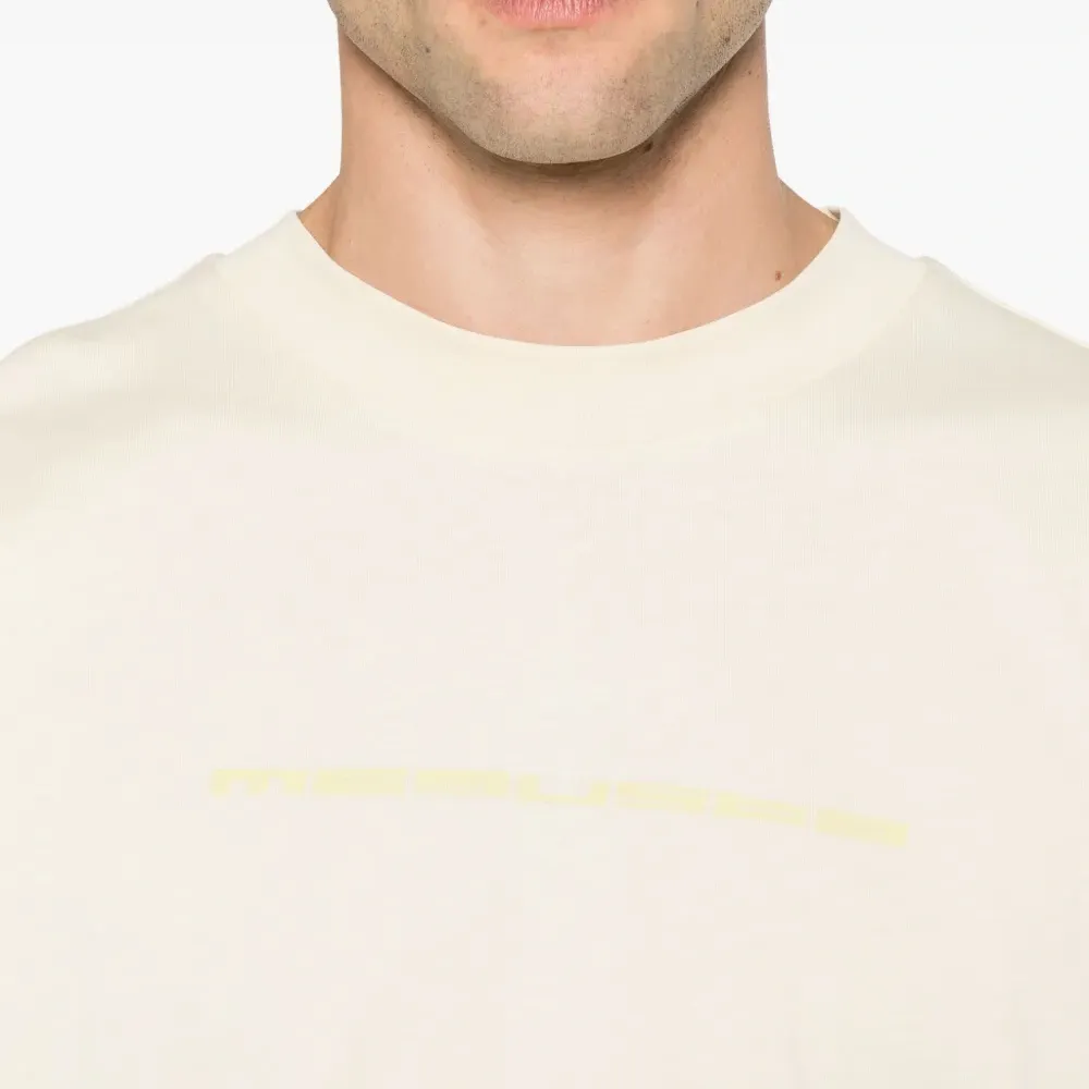 футболка с логотипом