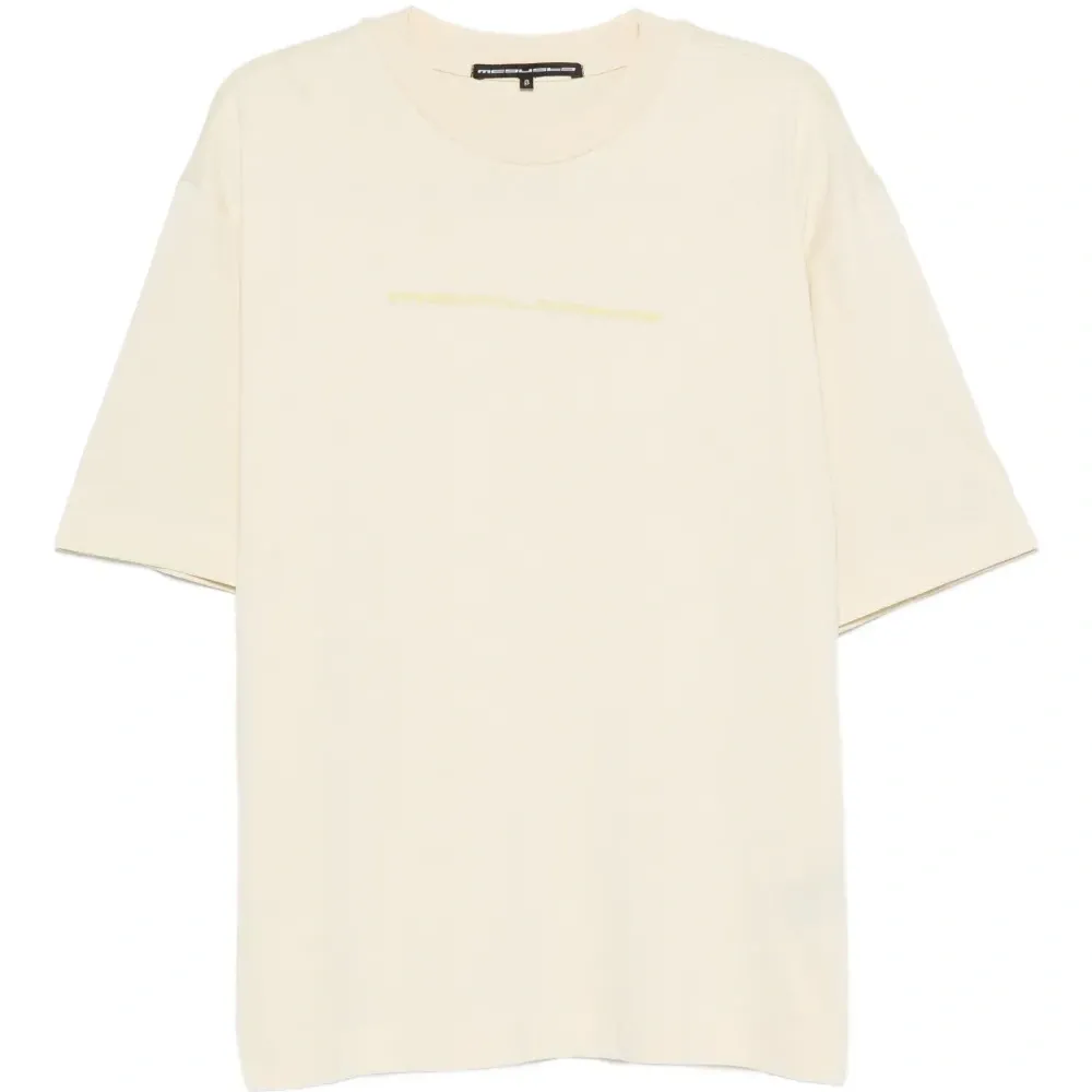 футболка с логотипом