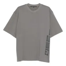 футболка с логотипом