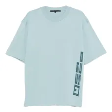 футболка с логотипом