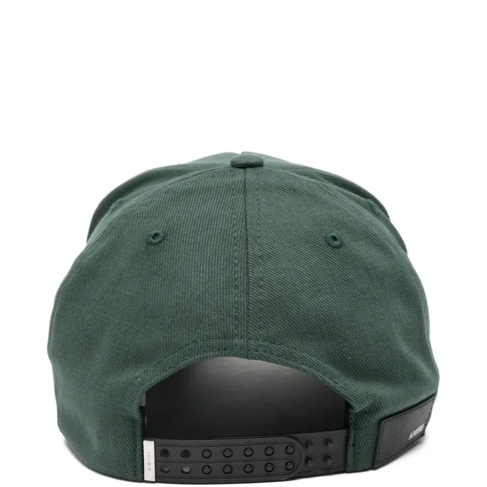 Бейсболка с вышитым логотипом