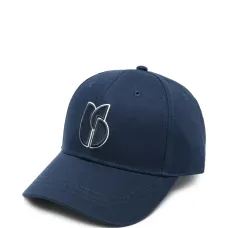 бейсболка с вышитым логотипом