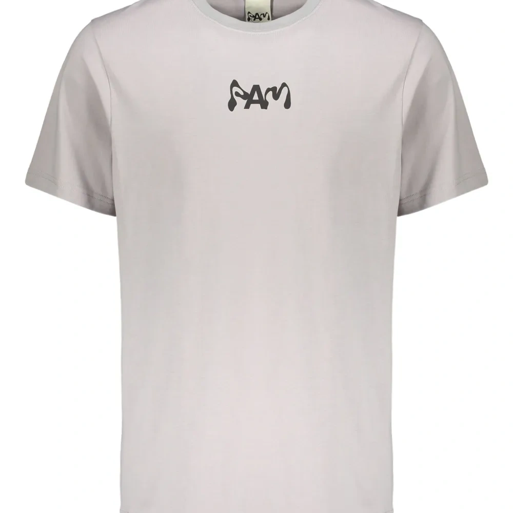 Футболка с логотипом