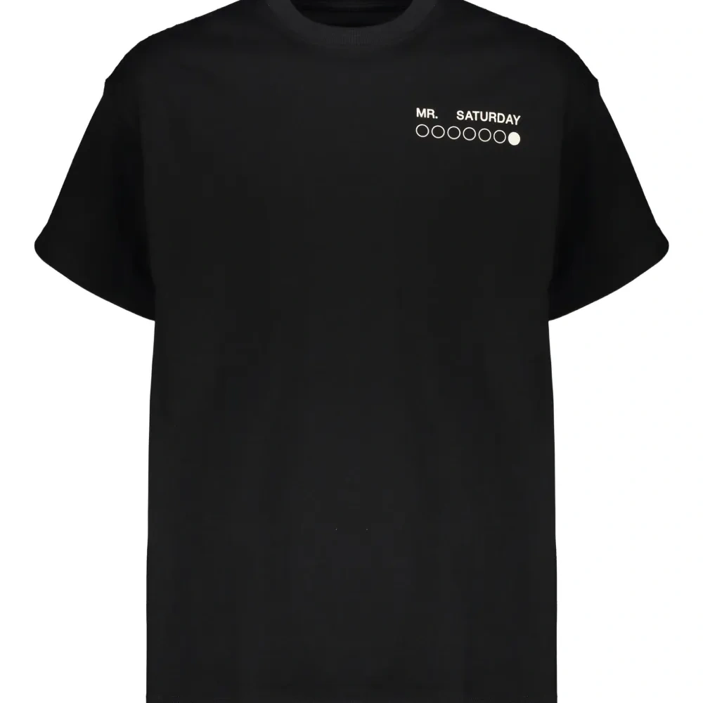 футболка с логотипом