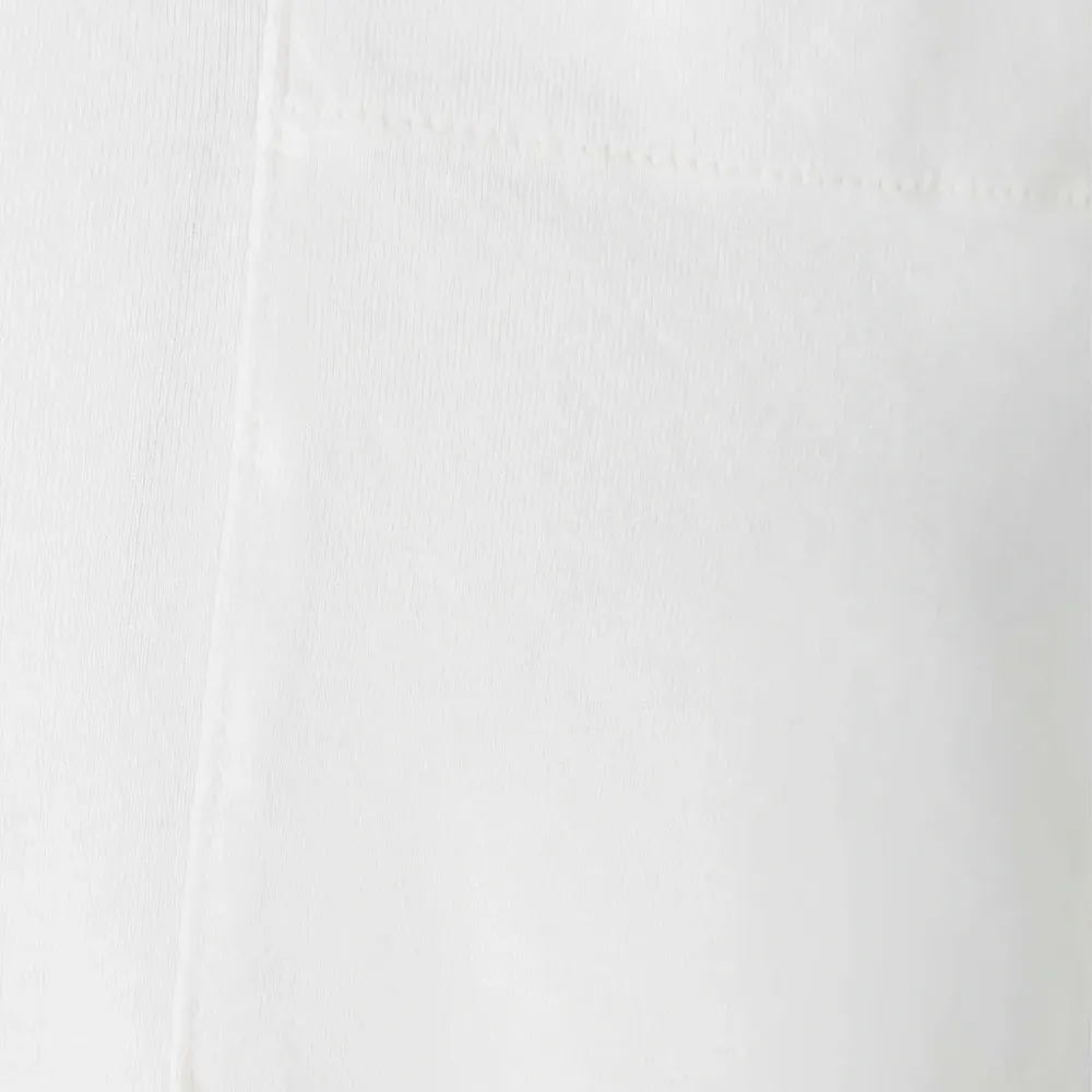 футболка с нагрудным карманом