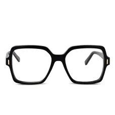 Очки в квадратной оправе