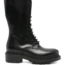 Ботинки в стиле милитари на шнуровке