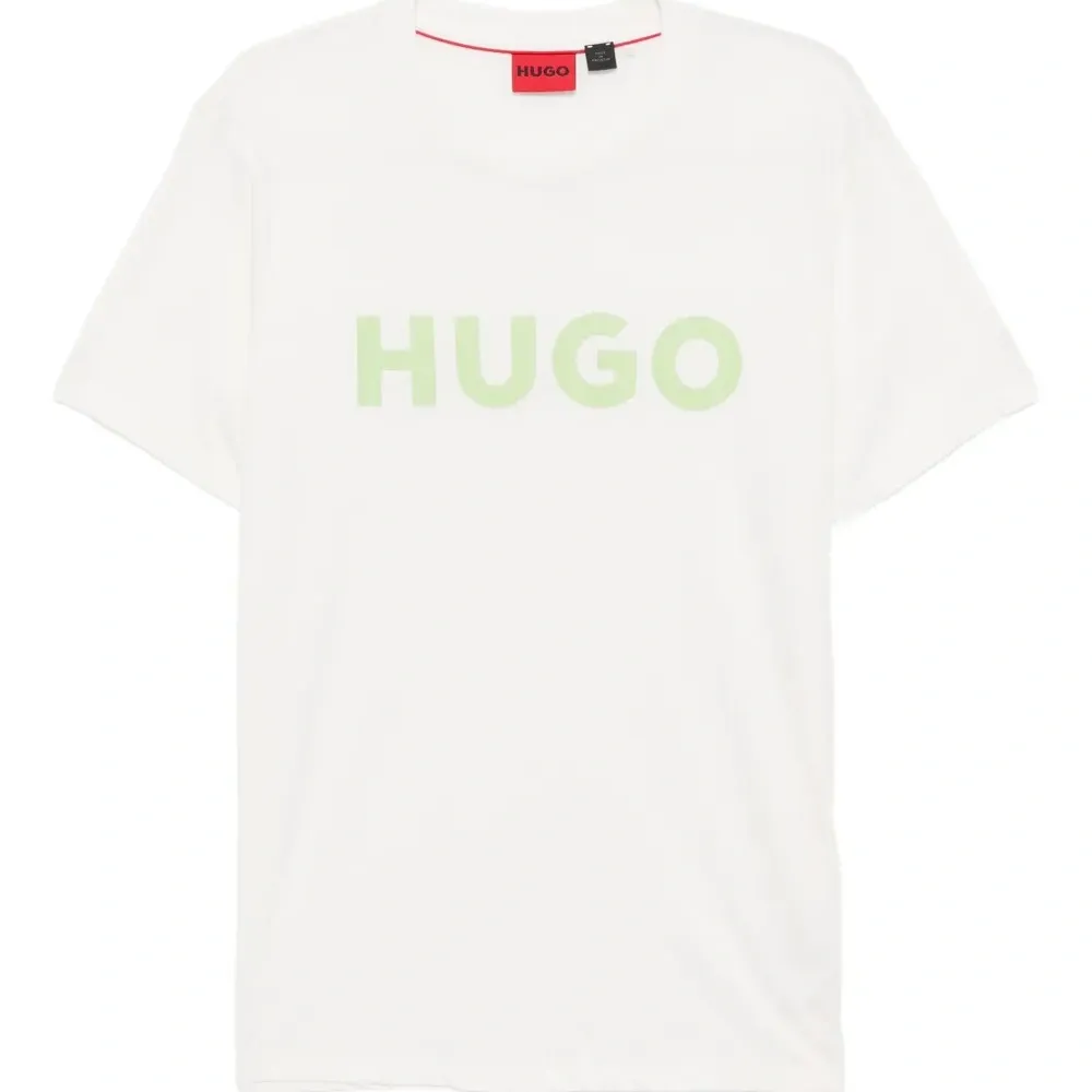 Футболка с логотипом