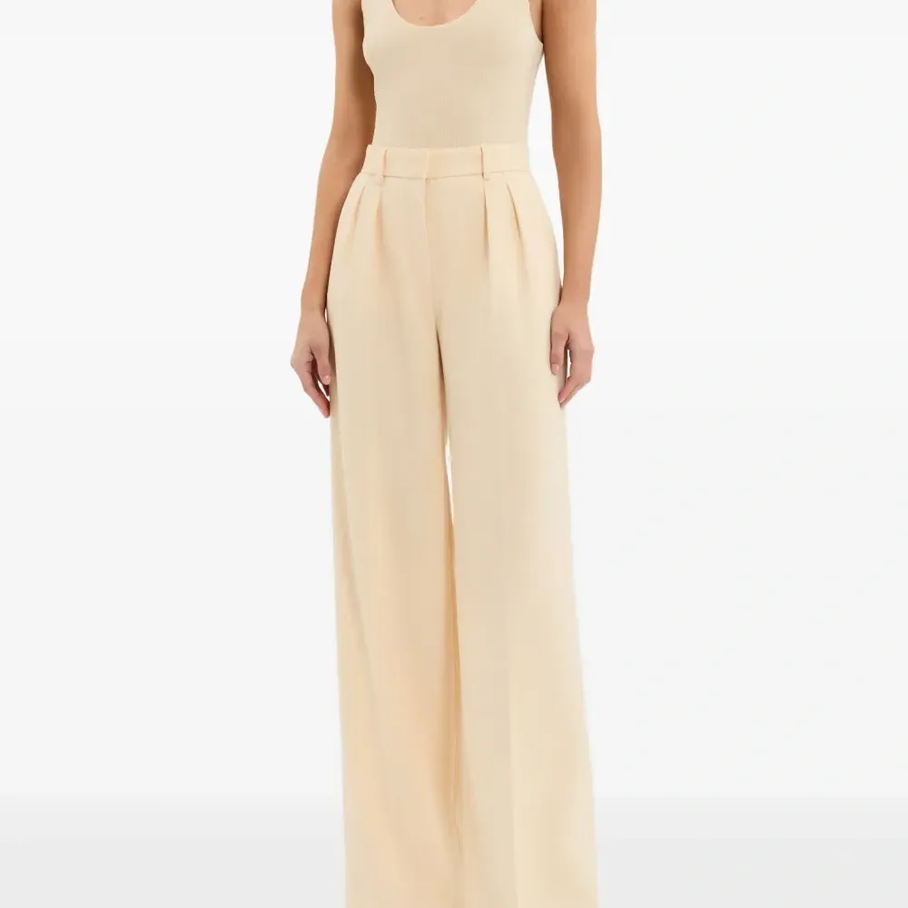 Боди Arial в рубчик с U-образным вырезом