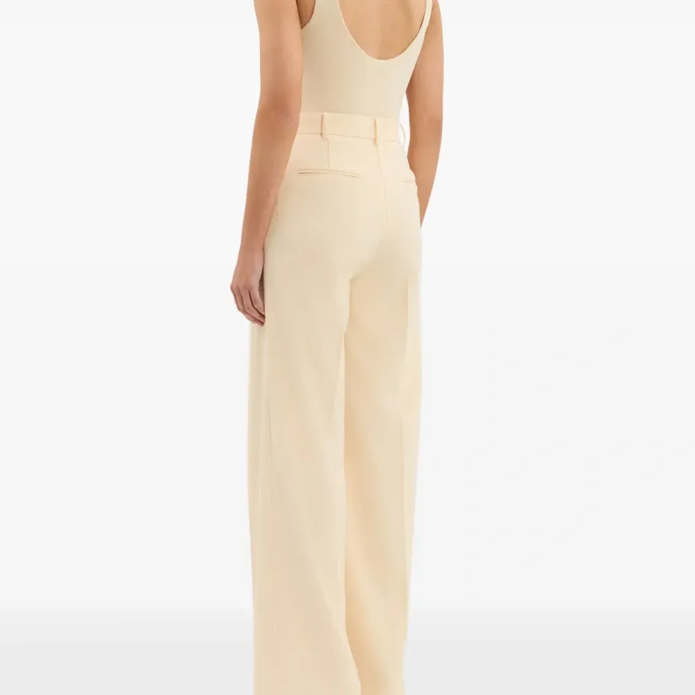 Боди Arial в рубчик с U-образным вырезом