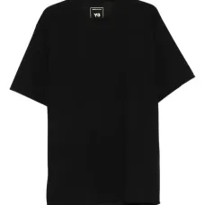 Футболка с круглым вырезом