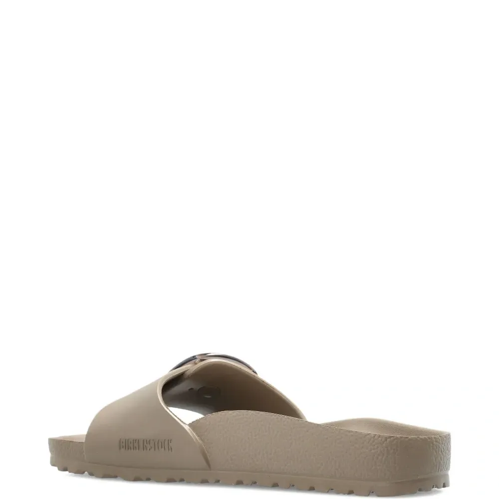 Шлепанцы с пряжкой