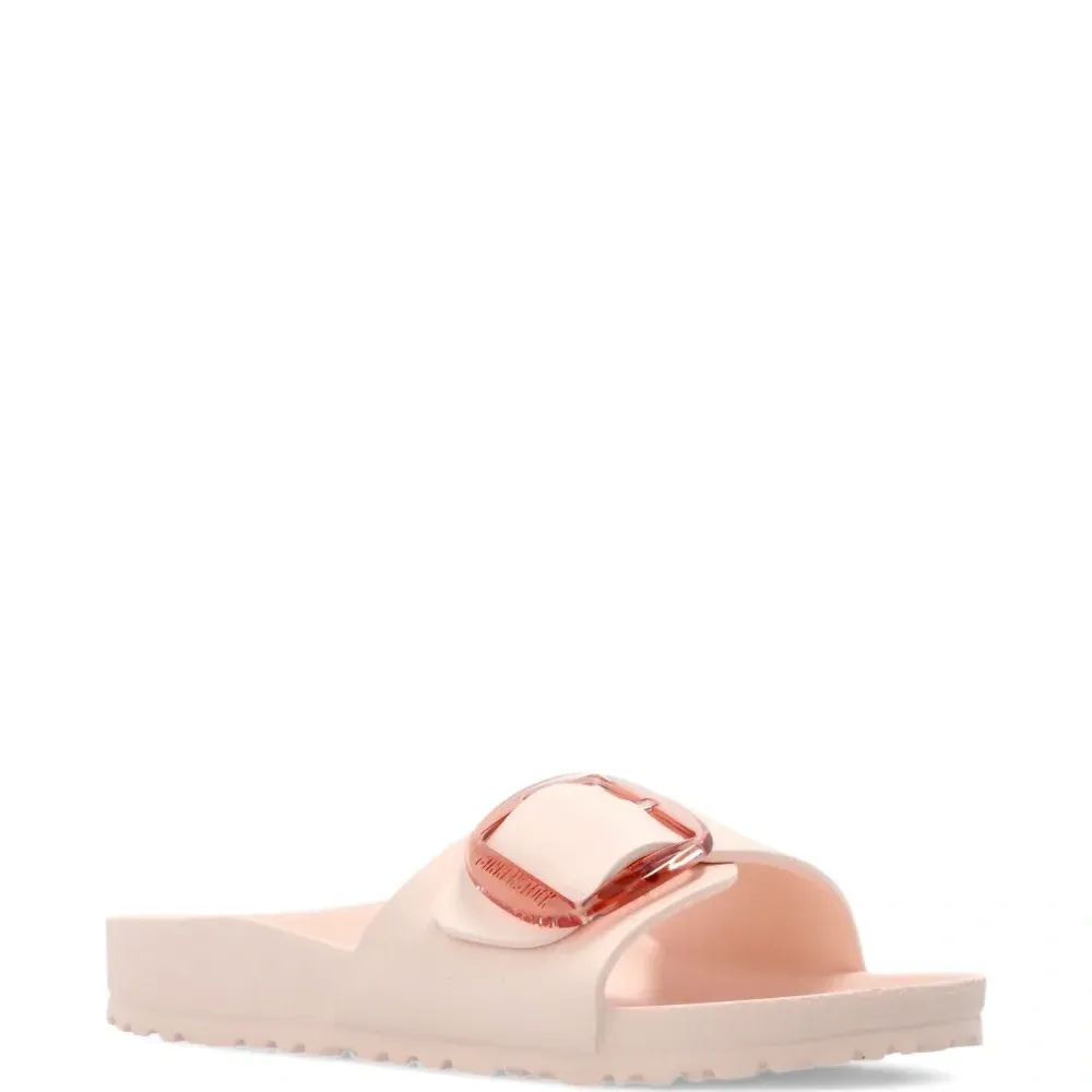 шлепанцы с пряжкой