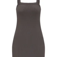 платье в рубчик с квадратным вырезом платье в рубчик с квадратным вырезом