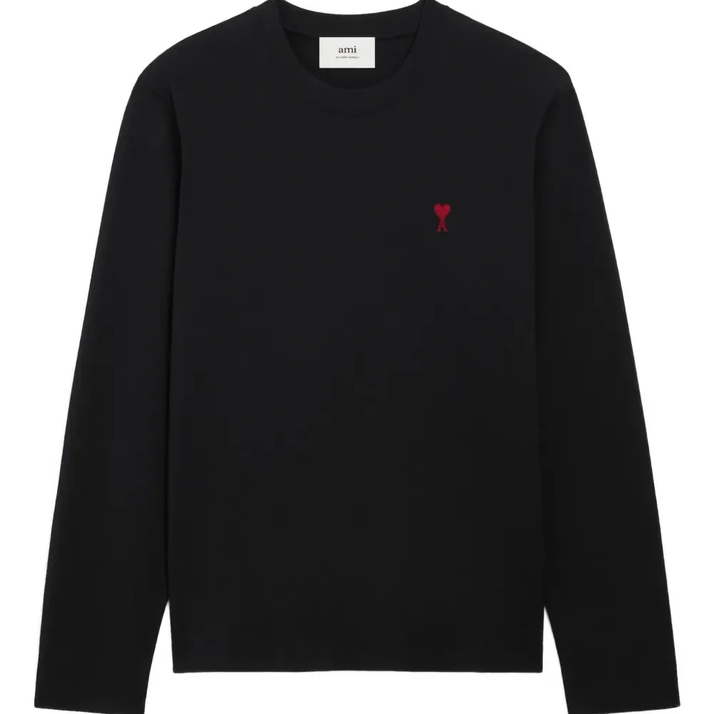 футболка с длинными рукавами и вышивкой футболка с длинными рукавами и вышивкой