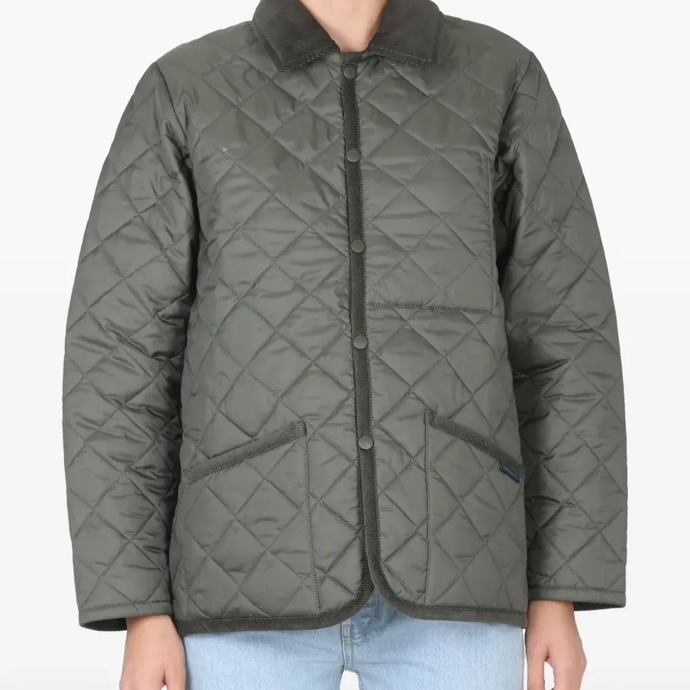 Стёганая куртка из вельвета