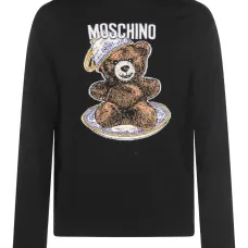 Свитер вязки интарсия