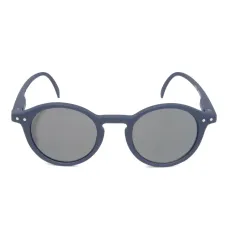 Солнцезащитные очки в круглой оправе