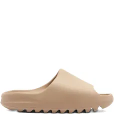 шлепанцы Yeezy на рифленой подошве шлепанцы Yeezy на рифленой подошве