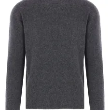 Свитер с круглым вырезом