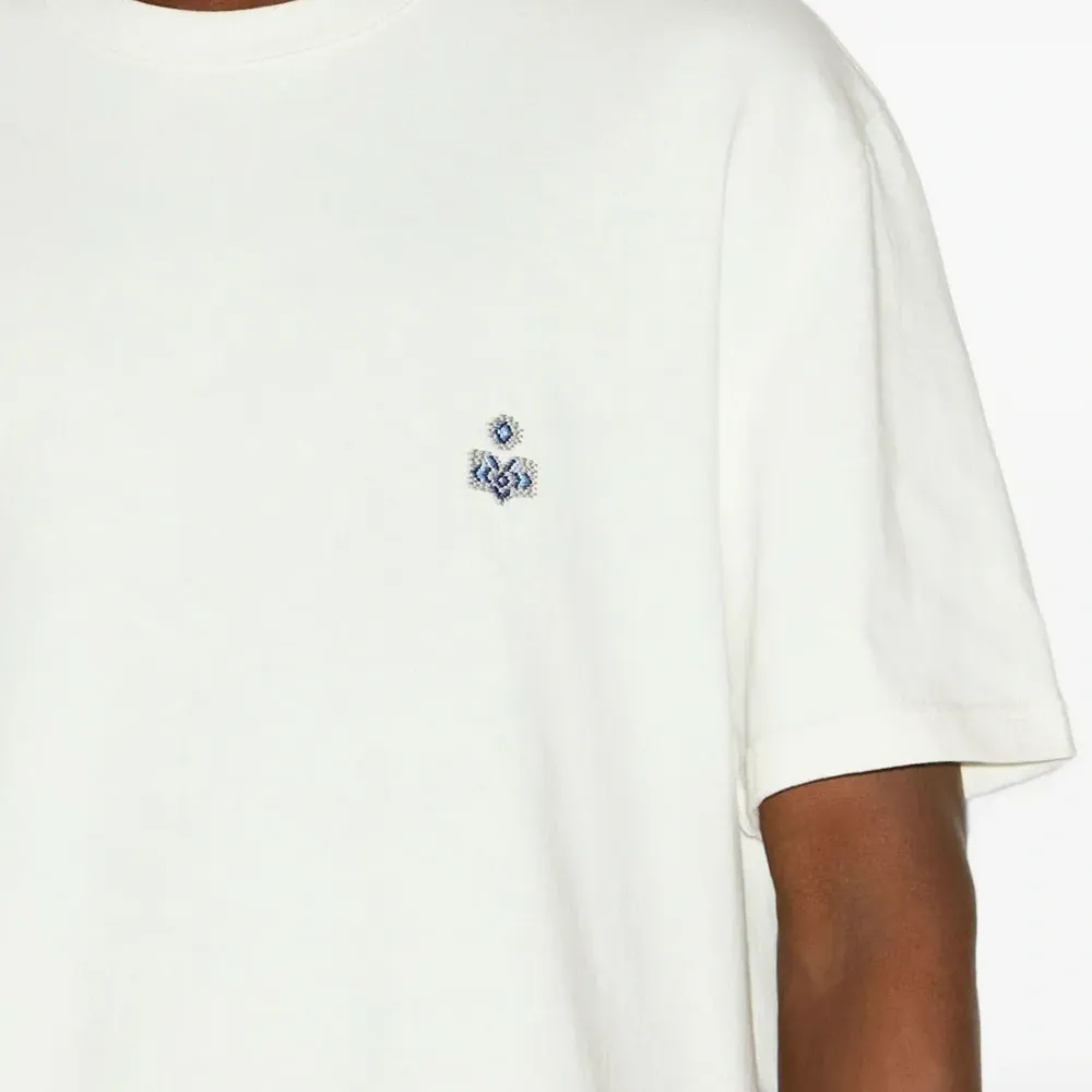 Футболка с вышитым логотипом