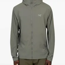 Пальто на молнии с капюшоном