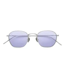 Солнцезащитные очки в квадратной оправе