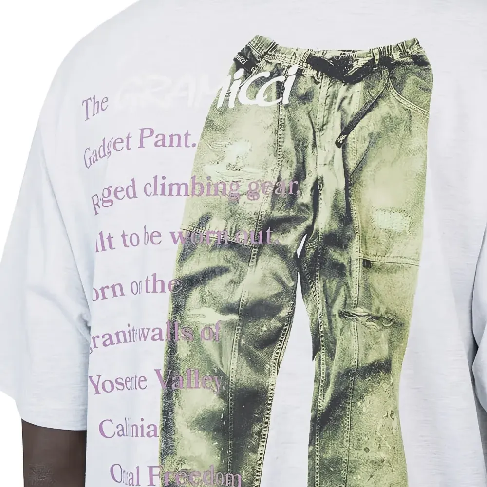 Футболка с графичным принтом Футболка с графичным принтом