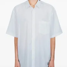 Рубашка с короткими рукавами и накладным карманом Рубашка с короткими рукавами и накладным карманом