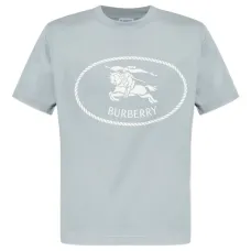 футболка с логотипом