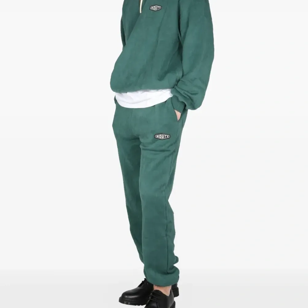 Худи с нашивкой-логотипом