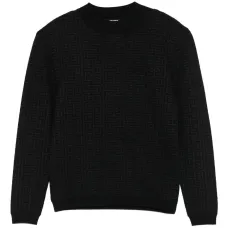 свитер с монограммой